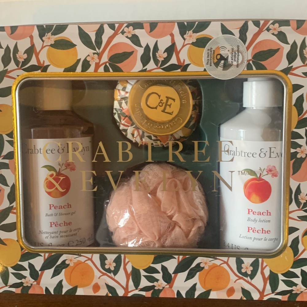 Great Price🌟🎁🎉Crabtree & Evelyn Peach Bath Soak & Bubbles Set